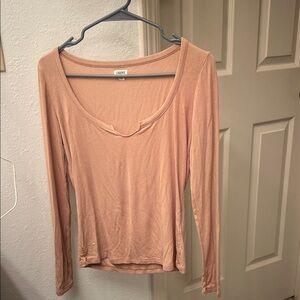 L'AGENCE Dorothy Long Sleeve Top in Prailine